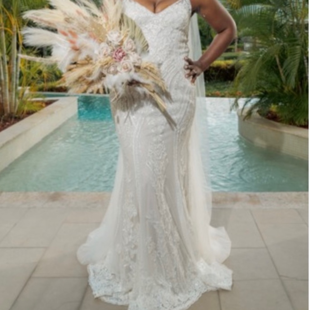 Wedding dress